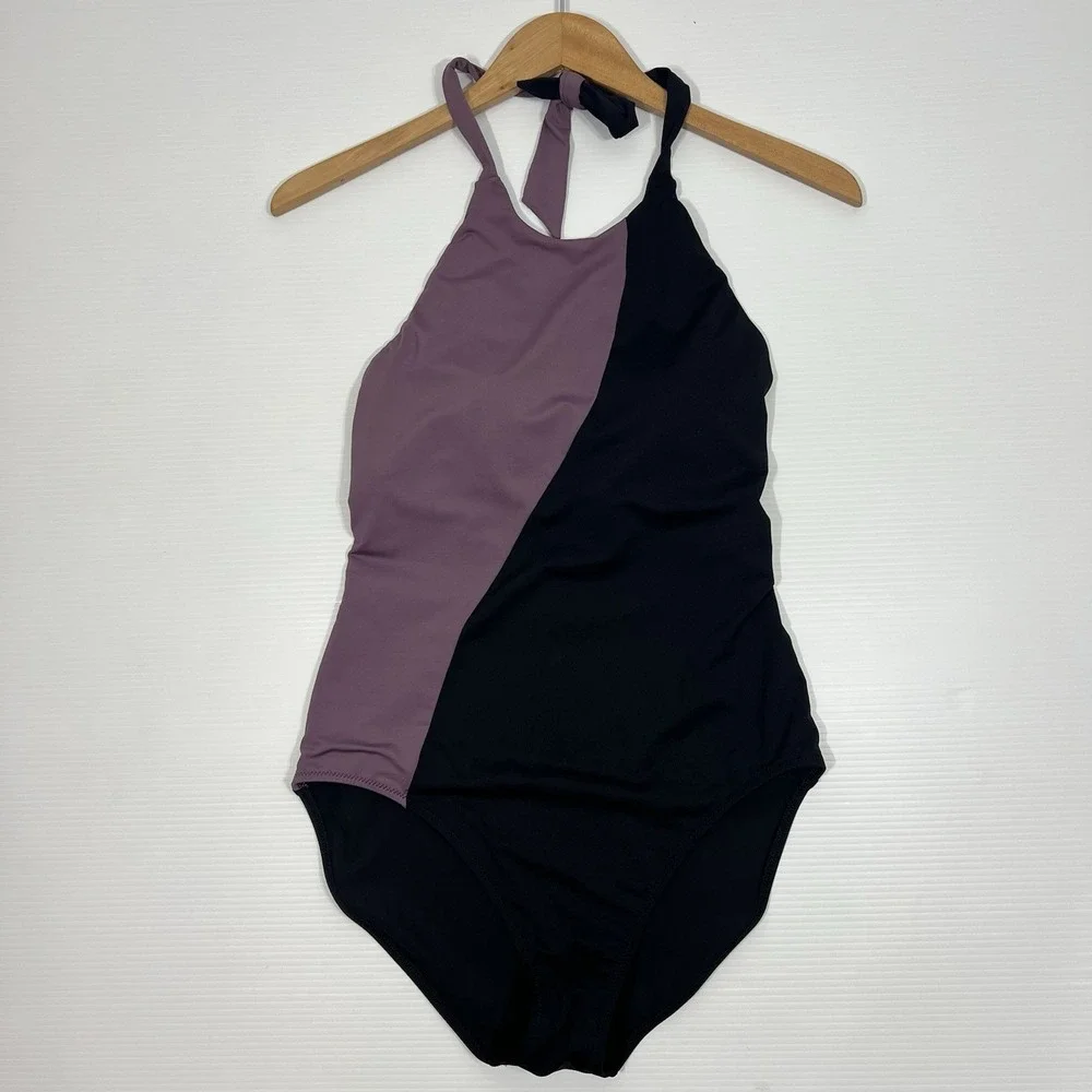 Athleta Asym Colorblock One‎ Piece Swimsuit Size Medium Active Swim Shelf Bra